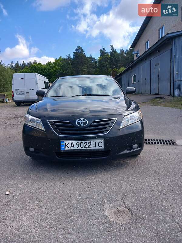 Седан Toyota Camry 2007 в 