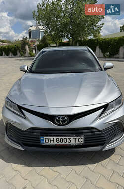 Седан Toyota Camry 2021 в 