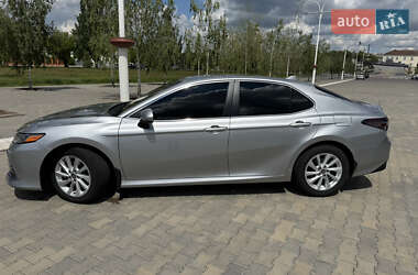 Седан Toyota Camry 2021 в 