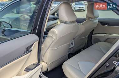 Седан Toyota Camry 2020 в 