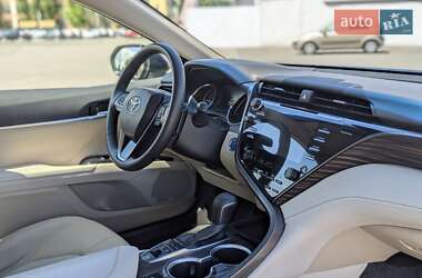 Седан Toyota Camry 2020 в 