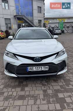 Седан Toyota Camry 2023 в Кривом Роге