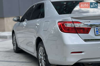 Седан Toyota Camry 2014 в 