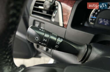 Седан Toyota Camry 2014 в 
