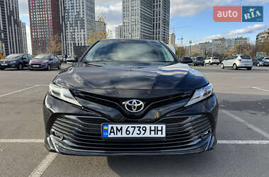 Седан Toyota Camry 2017 в 