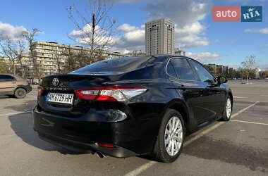 Седан Toyota Camry 2017 в 