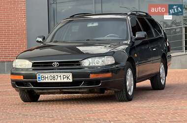 Универсал Toyota Camry 1994 в 