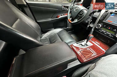 Седан Toyota Camry 2012 в 