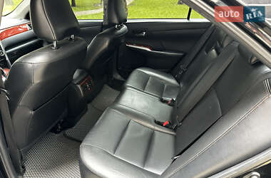 Седан Toyota Camry 2012 в 