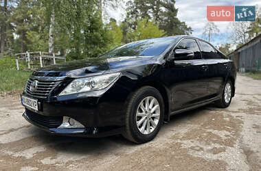 Седан Toyota Camry 2014 в Києві