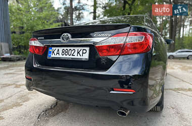 Седан Toyota Camry 2014 в 