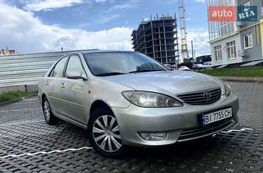 Седан Toyota Camry 2005 в 