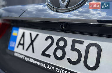 Седан Toyota Camry 2013 в 