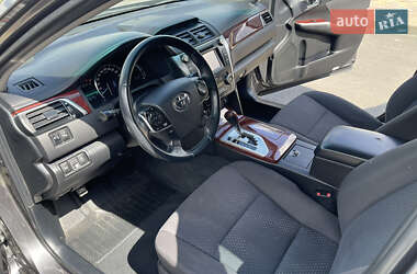 Седан Toyota Camry 2013 в 