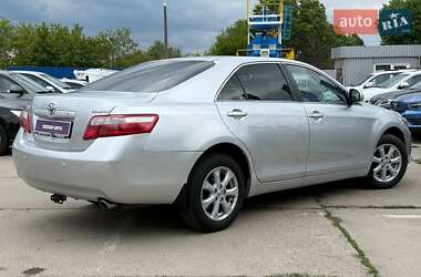 Седан Toyota Camry 2010 в 