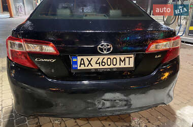 Седан Toyota Camry 2014 в Харькове