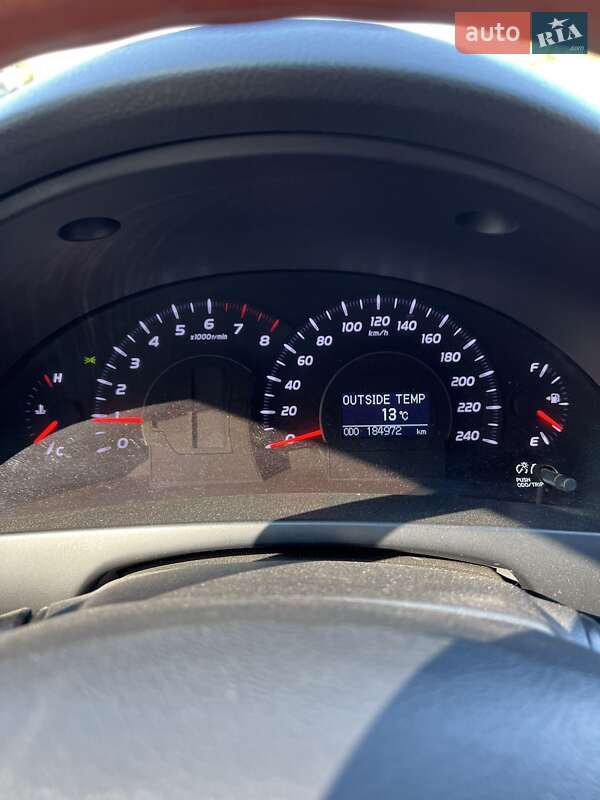 Седан Toyota Camry 2009 в Прилуках