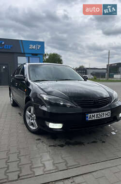 Седан Toyota Camry 2005 в Житомирі