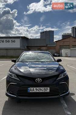 Седан Toyota Camry 2021 в Києві