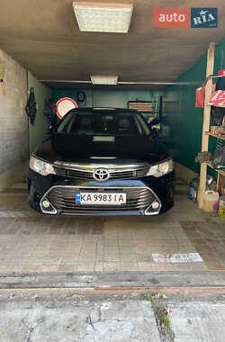 Седан Toyota Camry 2014 в 