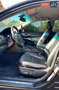 Седан Toyota Camry 2015 в 