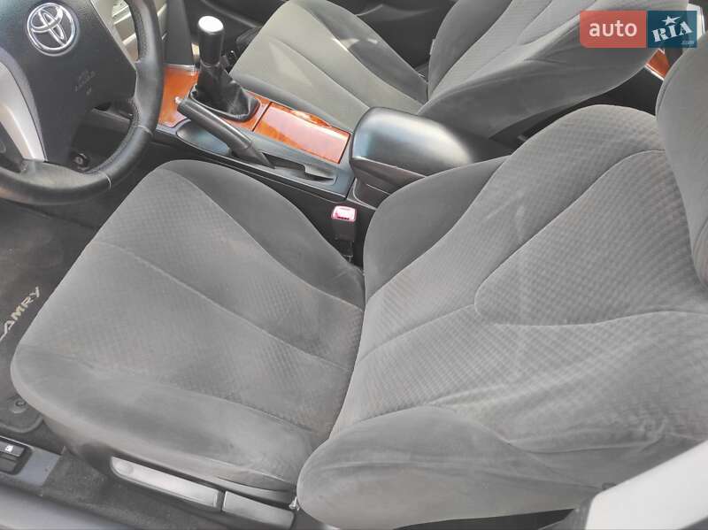 Седан Toyota Camry 2007 в Чернігові