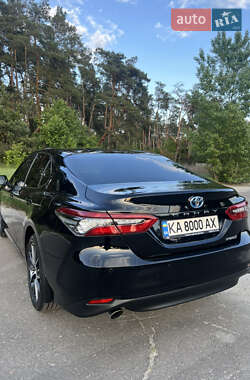 Седан Toyota Camry 2022 в 