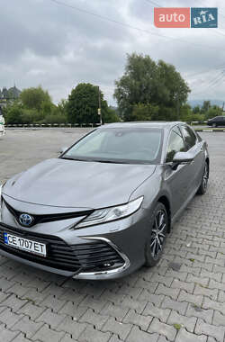 Седан Toyota Camry 2024 в Черновцах