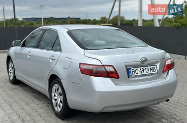 Седан Toyota Camry 2007 в 