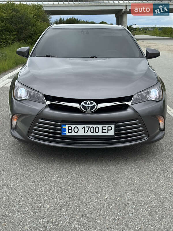 Toyota Camry 2015