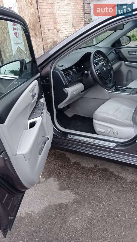 Седан Toyota Camry 2015 в Киеве фото 5 Седан Toyota Camry 2015 в Киеве