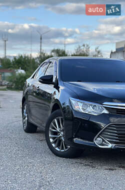 Седан Toyota Camry 2014 в Харькове