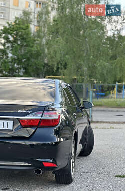 Седан Toyota Camry 2014 в Харкові