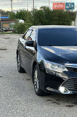 Седан Toyota Camry 2014 в Харкові