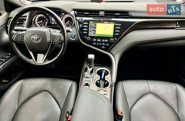 Седан Toyota Camry 2020 в 