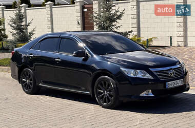 Седан Toyota Camry 2013 в 