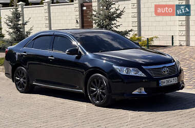 Седан Toyota Camry 2013 в 