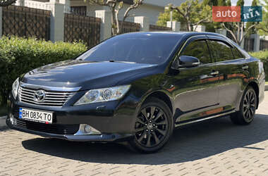 Седан Toyota Camry 2013 в 