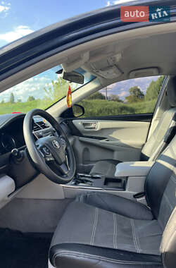 Седан Toyota Camry 2016 в 