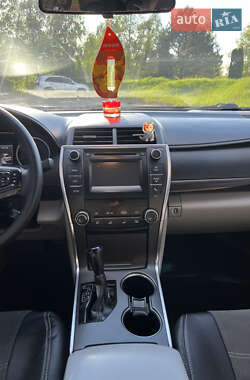 Седан Toyota Camry 2016 в 