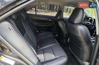 Седан Toyota Camry 2015 в 