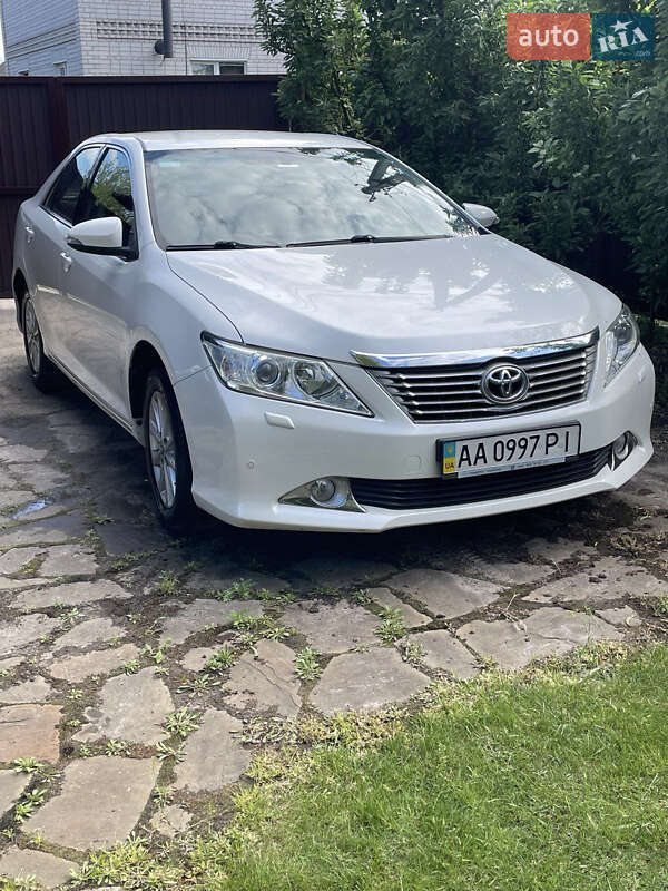 Toyota Camry 2013