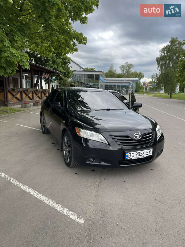 Седан Toyota Camry 2008 в Івано-Франківську