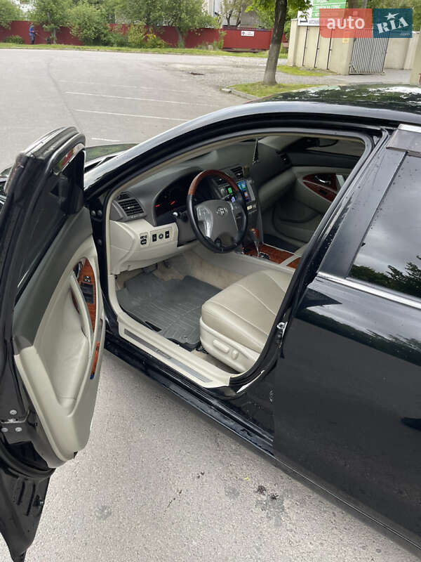 Седан Toyota Camry 2008 в Івано-Франківську