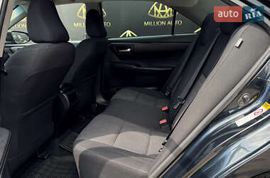 Седан Toyota Camry 2016 в 