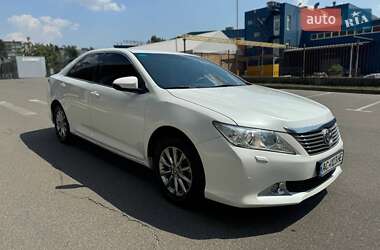 Седан Toyota Camry 2012 в Луцке