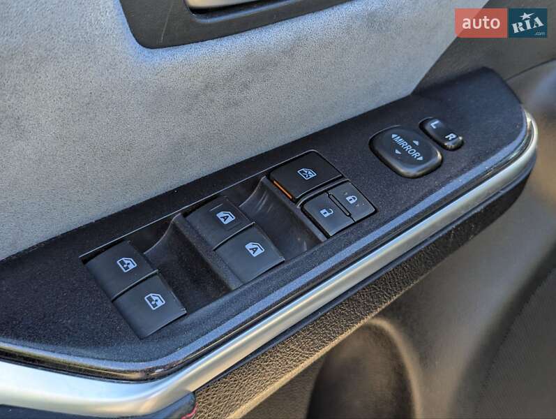 Седан Toyota Camry 2015 в Киеве