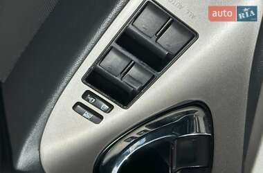Седан Toyota Camry 2010 в 