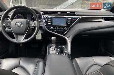 Седан Toyota Camry 2018 в 