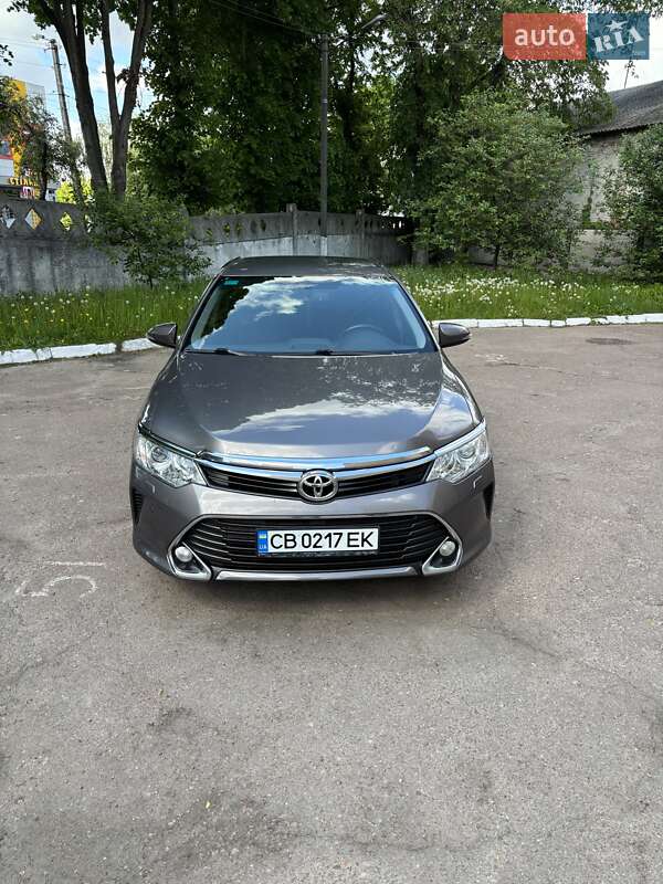 Седан Toyota Camry 2016 в Чернігові